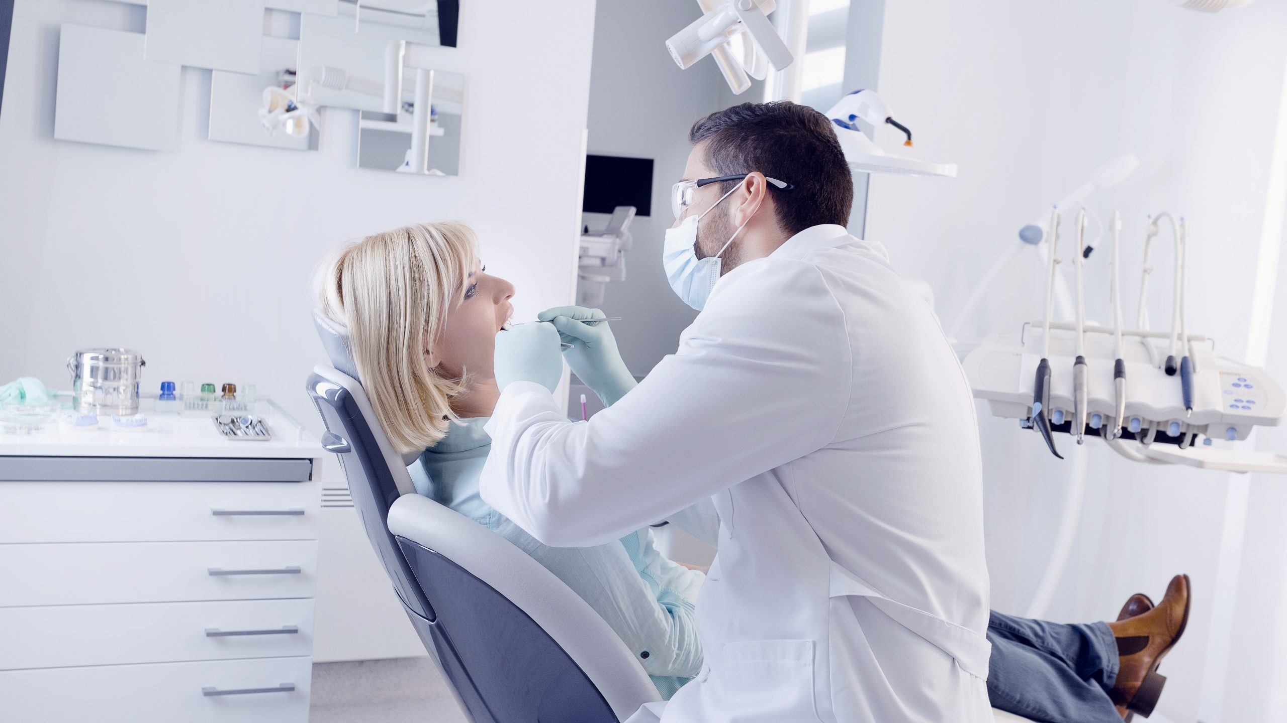 About Dentist in California